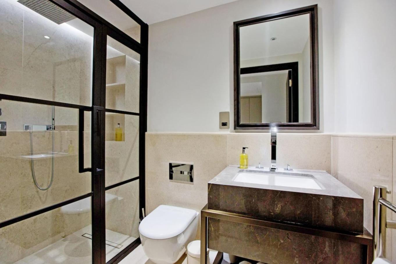 Living 3 Bedroom * Londra